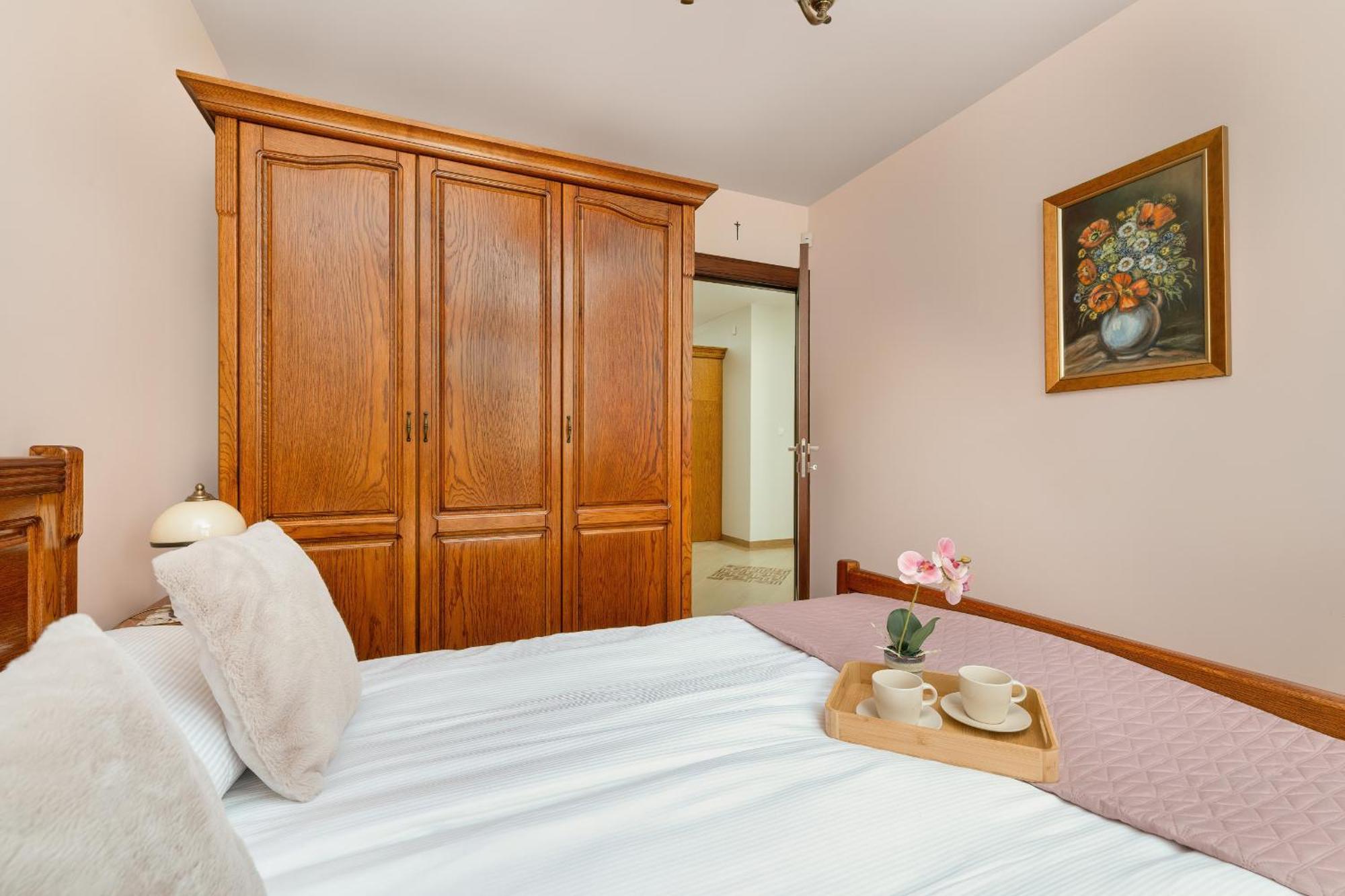Przytulny Apartament Z Klimatyzacja I Parkingiem By Noclegi Renters Krakow Bagian luar foto